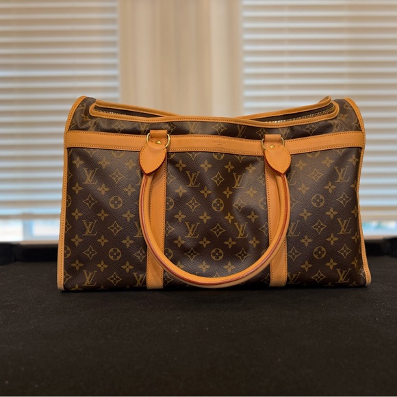 Louis Vuitton Brown and Tan Monogram Dog Carrier 40 - Picture 2 of 8